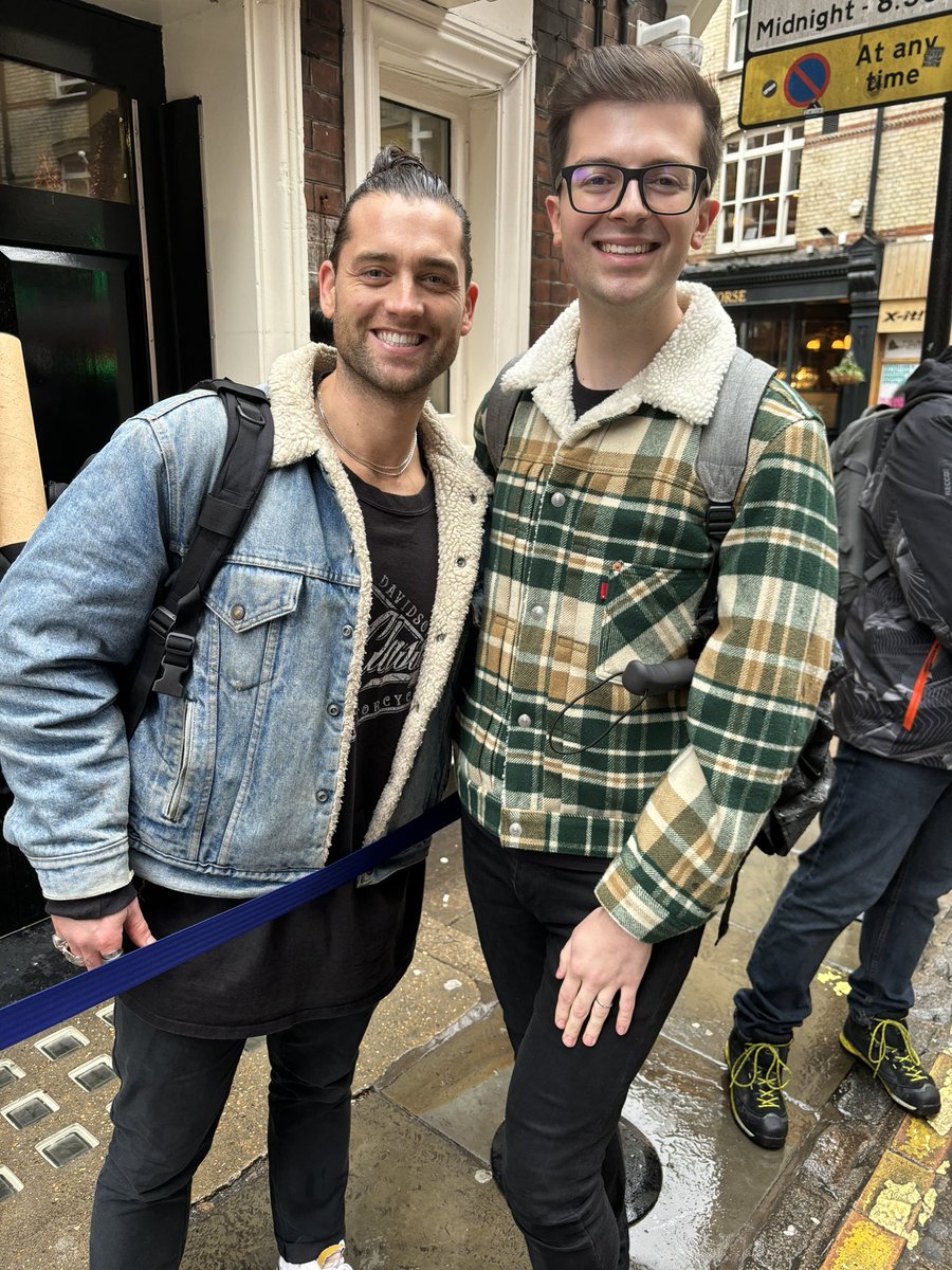 OliverBennett27's tweet photo. I baked for the cast of @SondheimFriends and Gavin told me how good they were. I hope you got chance to try them @Deejanie @OfficialBPeters @MsLeaSalonga @MarleyFenton1 @BradleyJaden yet another amazing show with @Zainia_Georgia thank you to the cast for always being so kind x https://t.co/srWSyFVMIs