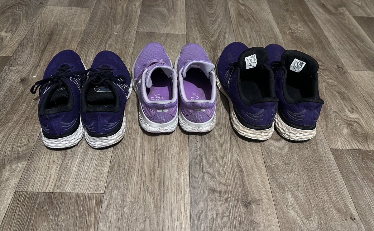 phoenixfire2912's tweet photo. How many is too many pairs of purple New Balances? Asking for a friend. π
#ShirtOffTheirBack https://t.co/mmZ3YaUgdw