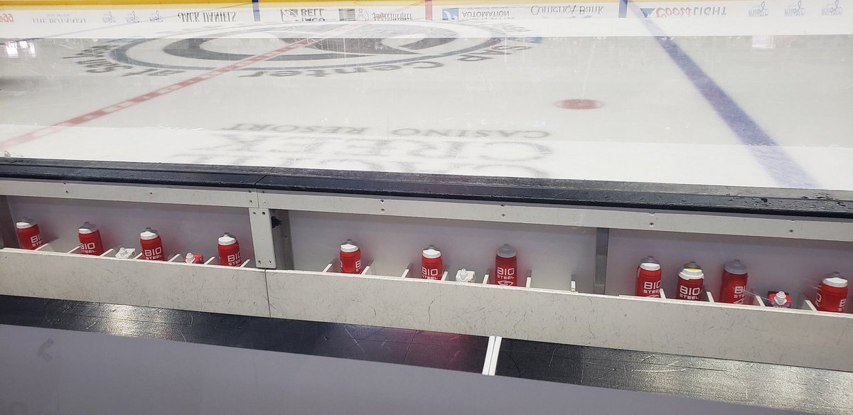 eddiesofficials's tweet photo. .@sharkvoice #inposition for Sharks-Red Wings behind the bench tonight with @irish_starfish... Keeping an eye on @BretHedican for you https://t.co/BPPZZbQtsG