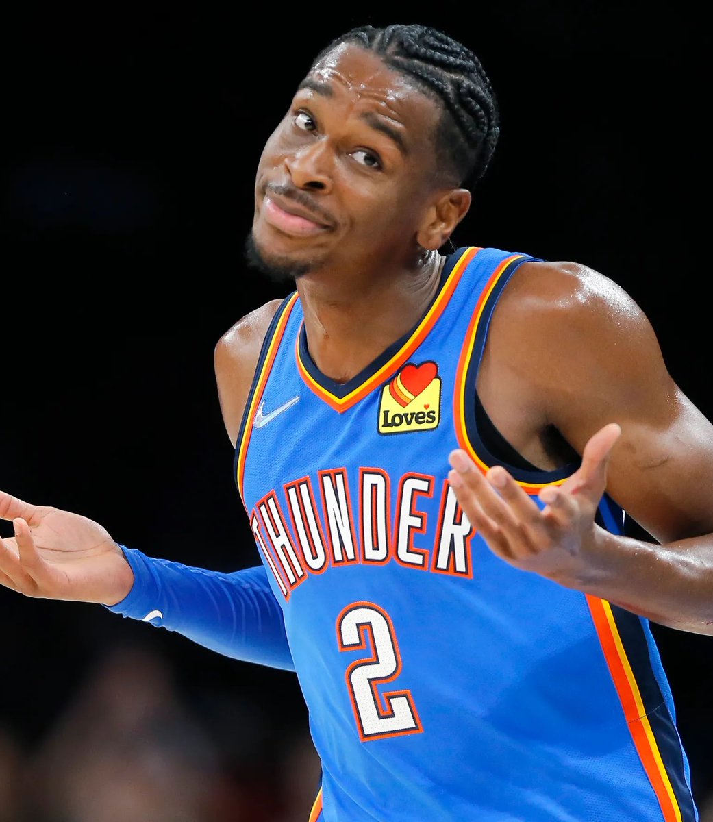 Shai Gilgeous-Alexander over the last 13 games:

33.4 PPG
6.5 APG
5.6 RPG
2.8 SPG
56% FG

MVP candidate. 🔥