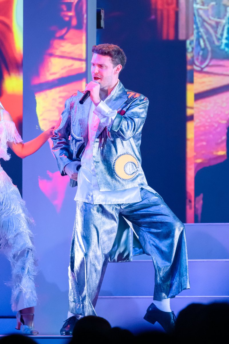 ステージ33 カウントダウンパーティビュッフェメニュー

#USJ #USJファン