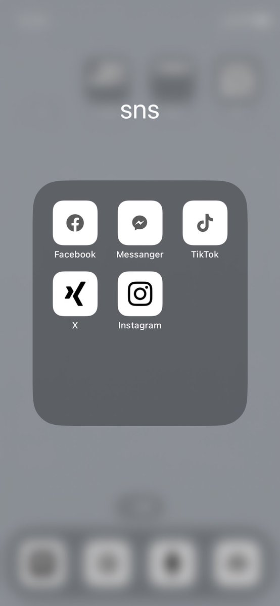 kleinitblog's tweet image. 新年だからスマホの画面整理した