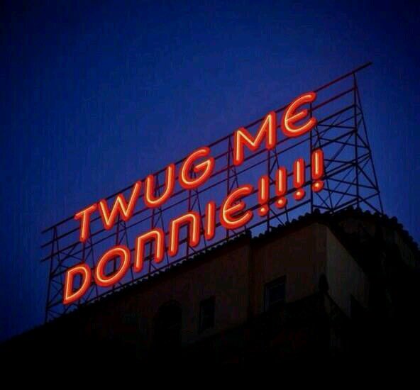 DonnieWahlberg's tweet image. Blockheads,

It’s Tuesday. It’s been a while.

Anyone in need of some virtual twitter hugs aka #TWUGS?

Well, let’s goooooooooooooo!