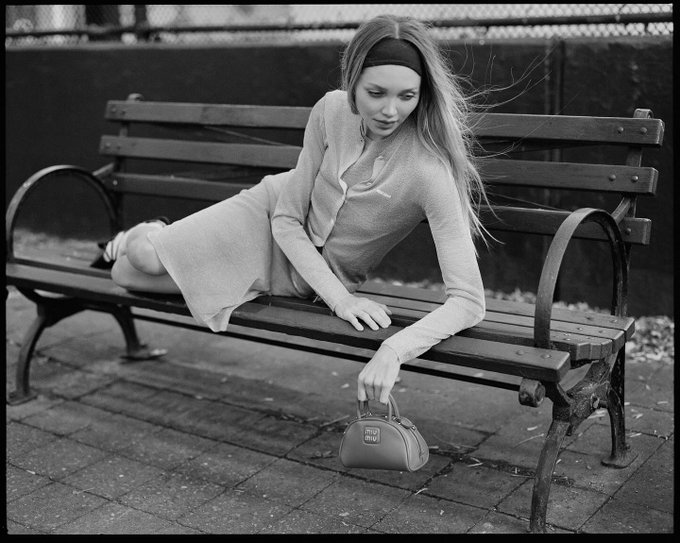 New York in Miu Miu https://t.co/cTGb6BAVfo