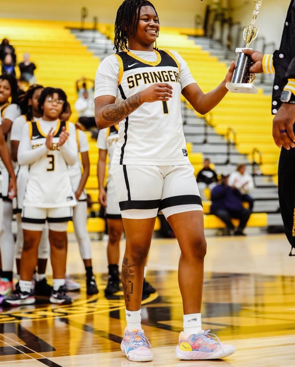 VAHavoc's tweet photo. Congratulations to Highland Spring High Girls c/o 2024 @kiyahgocrzzy on being the Tournament MVP at the Springers Holiday Tournament! She dominated on both ends all tourney long otw to leading her team to winning the tourney championship! #AhkiyahPye #SheSoTuff #VaHavocGirls https://t.co/dOuFNsdhXt