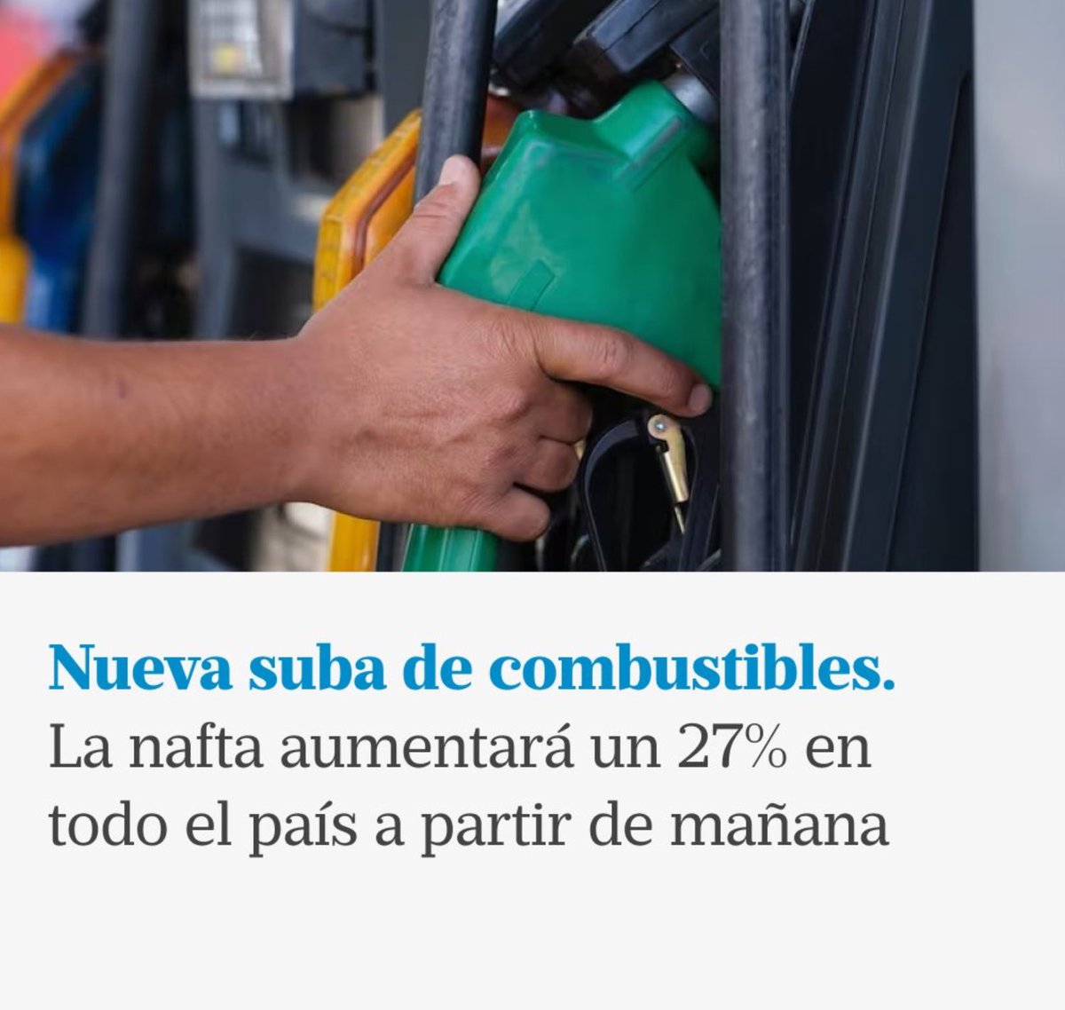mustaf4ibr4him's tweet photo. Decía el General Perón, en su enorme sabiduría de criollo bien nacido: “La economía nunca ha sido libre, o la controla el Estado en beneficio del pueblo o lo hacen los grandes consorcios en perjuicio de éste”.

Los grandes consorcios son lo que hoy llamamos las corporaciones. Como las petroleras, por ejemplo.

Entonces los liberales libertarios vinieron a traer en efecto la libertad, pero no para el pueblo. La libertad es para que las corporaciones hagan lo que quieran.

Aquí nosotros contemplamos y comprendemos todas las razones de los votantes de Milei, todas. Sabemos que el albertismo fue una catástrofe, que hizo desastres en nombre del “cuidado de la salud” durante el coronavirus, sabemos que fue un régimen muy cínico.

Lo sabemos y de hecho lo empezamos a denunciar a mediados de 2020, a pocos meses de iniciarse ese régimen. Nos dimos cuenta de que Alberto Fernández había venido a joder al pueblo y pusimos el grito en el cielo.

Muchos de los “nuestros” nos llamaron “ traidores” por ello y nos hicieron la cruz. Ahí está todo el archivo acá y en Facebook para revisar, si a Ud. le gusta hacerlo.

Lo que no vamos a contemplar es la idiotez y el cornudismo. Si con la evidencia de que Milei nos vino a liquidar a la vista lo siguen apoyando solo para llevarles la contra a los “kukas”, entonces no quedará otra que concluir lo obvio ululante: son “kukas” en espejo.

Los “kukas” defendieron lo indefendible hasta 2023, lo defendieron a Alberto Fernández cuando ya era evidente que Alberto Fernández estaba dejando un tendal. ¿Por qué lo hicieron? Pues para no darles la razón a los “globertos”.

Los “globertos”, por cierto, en su momento hicieron lo mismo, defendieron a Macri cuando ya era evidente que Macri era un delincuente. Y lo hicieron también para no darles la razón a los “kukas”.

¿Hasta cuándo piensan seguir con ese jueguito histérico de porfiados y caprichosos? ¿No se percatan de que eso es lo que los dirigentes necesitan para seguir destruyendo al pueblo? Mientras tengan una parte de la sociedad apoyándolos, ellos nos van a seguir atropellando.

Nada, llámese Macri, Fernández, Milei o Massa a un dirigente no hay que darle nada si ese dirigente hace el mal. Hay que pararse de manos y exigir que haga el bien o que se vaya.

Somos lo de abajo y tenemos que ir unidos por los de arriba, no apañarlos en sus maldades contra nosotros mismos con el solo fin de no darle la razón al que tenemos al lado.

Basta de cornudismo consciente en la política, basta de ser otarios de los dirigentes. La ideología es veneno.