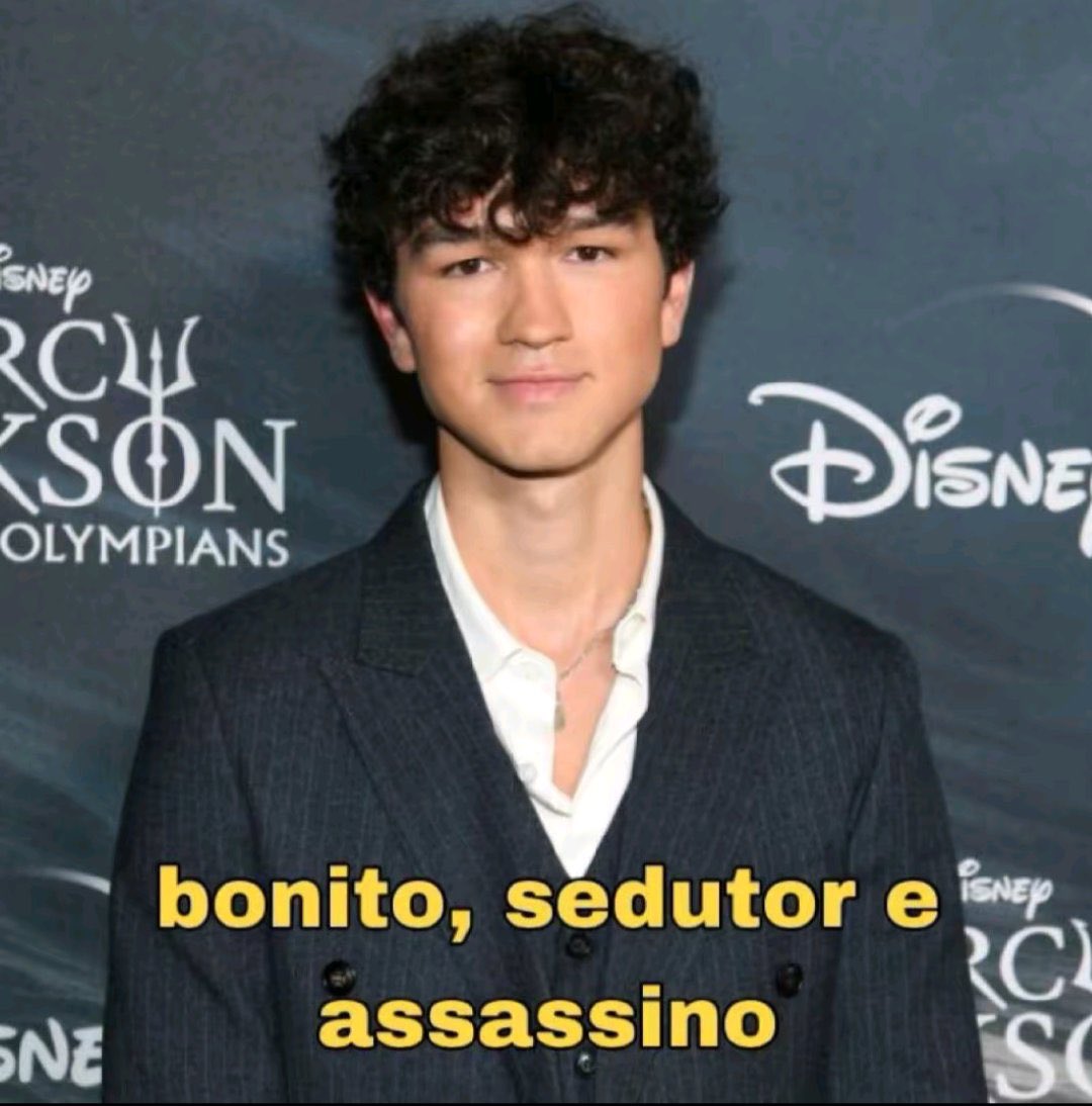 percysbaby's tweet photo. o tempo ta inocentando DEMAIS meu luke castellan amo ser fã do divo desde sempre https://t.co/i00rX8EhtI
