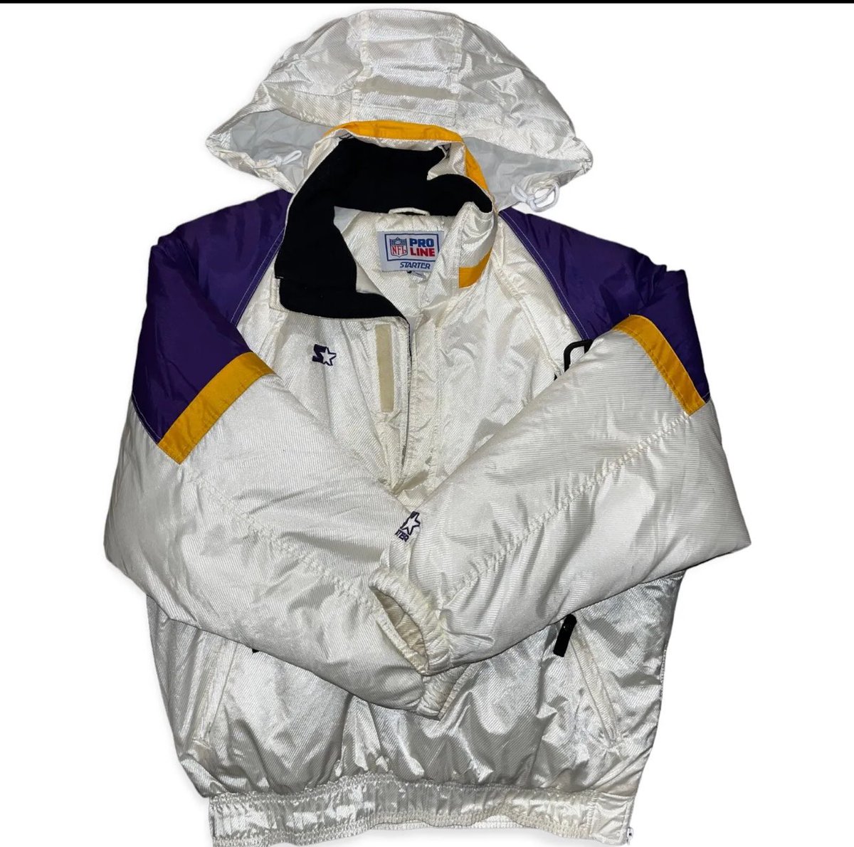 vikedoutmn's tweet photo. 🔥 One of the best looking Vikings @Starter jackets I have ever seen 🔥

Mint condition. Size large.

Priced at $185. #skol

Do not miss out ‼️

DM IF INTERESTED ‼️ https://t.co/hBR5rNH7xn