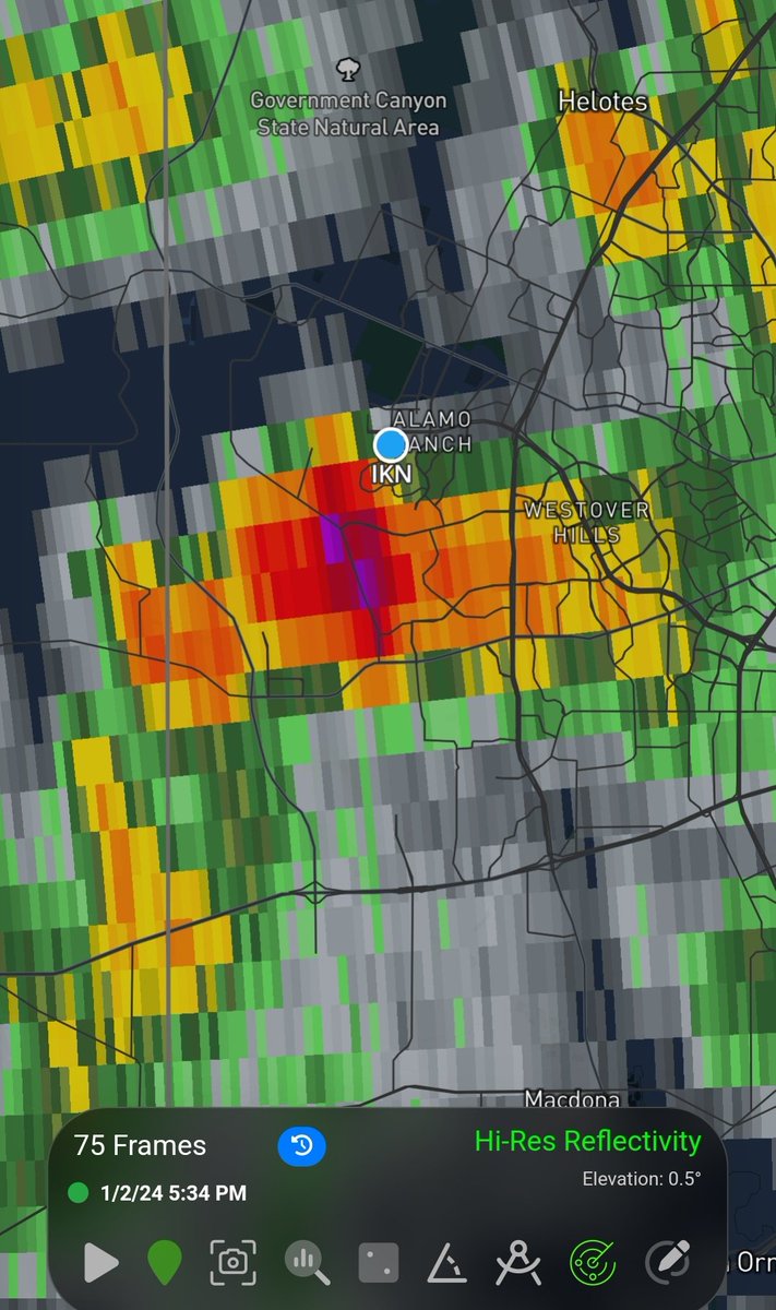 rdrubio's tweet photo. Small hail falling in the Alamo Ranch Area. @NWSSanAntonio https://t.co/0KPkRHn4ck