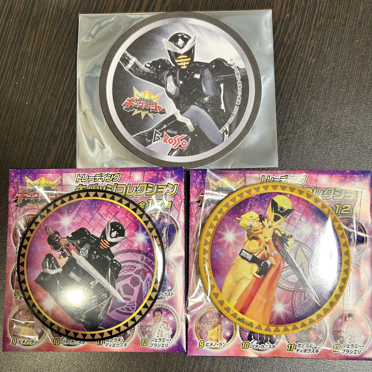 Pina_Blueing's tweet photo. 【交換】王様戦隊キングオージャー 
トレーディング缶バッジコレクション 
ヒーローメニュー コースター

【譲】カマキリ、ハチ

【求】リタ、パピヨン

本日3日11時の回前後はシアターGロッソにおります。
お気軽にお声がけ下さい🙇🏻‍♀️ https://t.co/Shgu0lkYbX