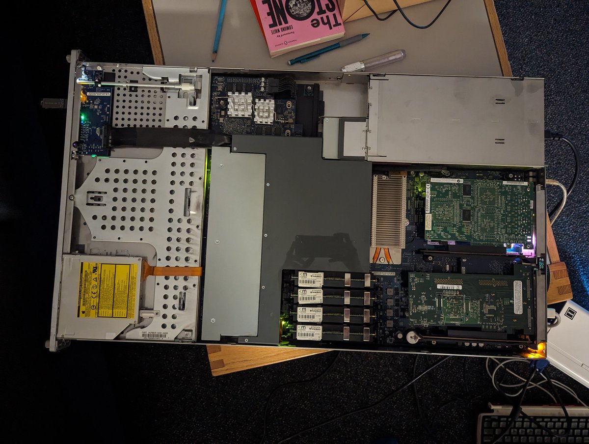 acqmacintosh's tweet image. My newest impulse buy..

In other news, there&apos;s now a Snow Leopard NetBoot server running on my university&apos;s network!

#Apple #xserve #macintosh #computer