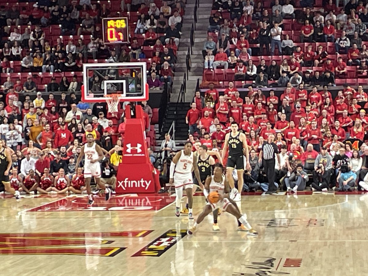 ScottWykoffWBAL's tweet image. It’s a big one for @TerrapinHoops here tonight at #XfinityCenter at @UofMaryland in #CollegePark with the @umterps facing #1 @BoilerBall #PurdueBoilermakers on @peacock Sitting with DC radio sports reporters extraordinaire @davpresto &amp;amp; @cheistsports !
@bigten 
#FearTheTurtle