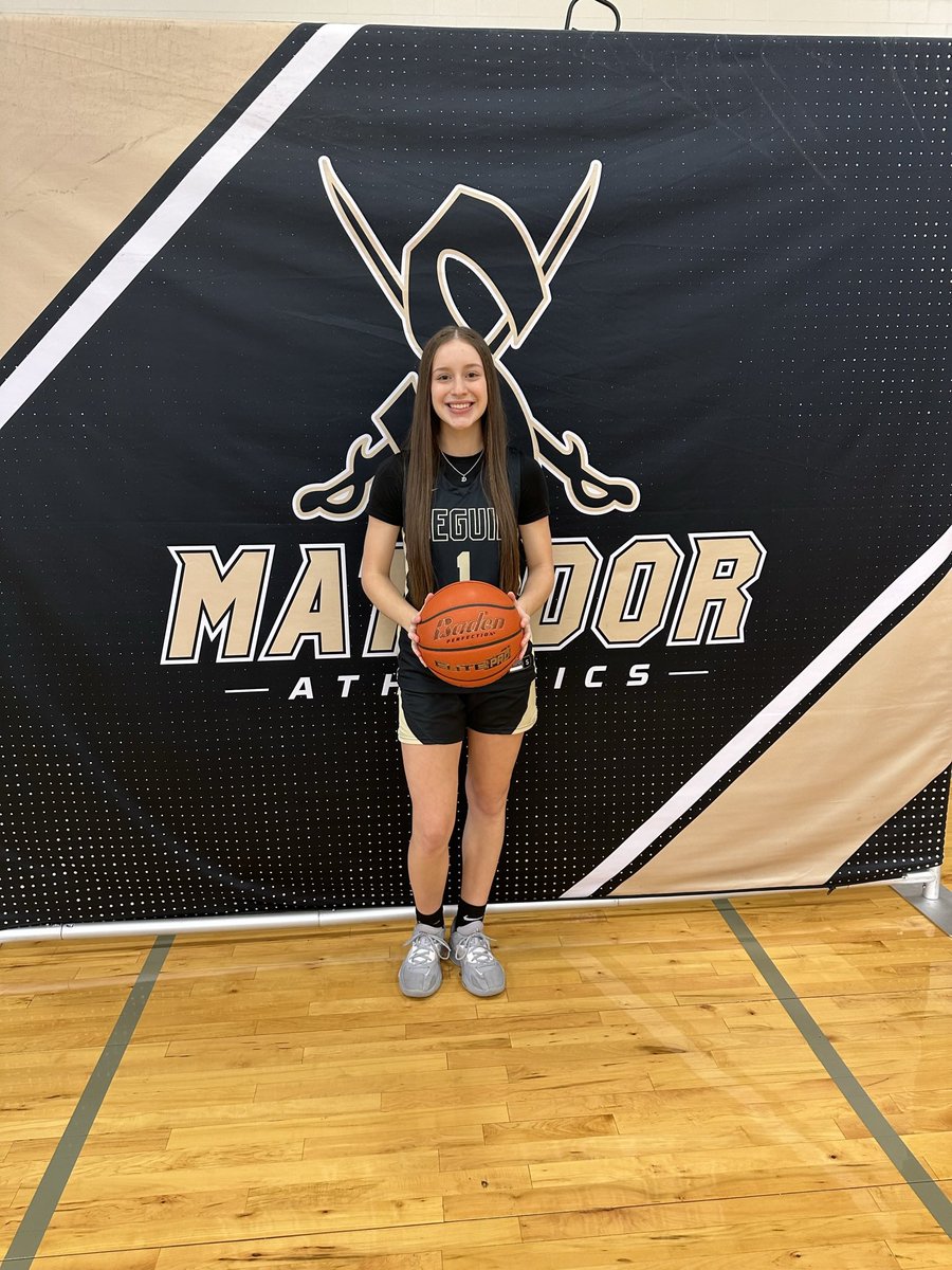 Really amazing season <a href="/zuniga_desiree/">desiree zuniga</a> is having for her senior year! <a href="/maxpreps/">MaxPreps</a> has her ranked 11th nationally for 3pt FGs made! 🤯
•
From a shy sophomore who I would have to yell at to shoot, to a confident senior and leader letting it fly. Very proud of you Desi!
#classof2024
