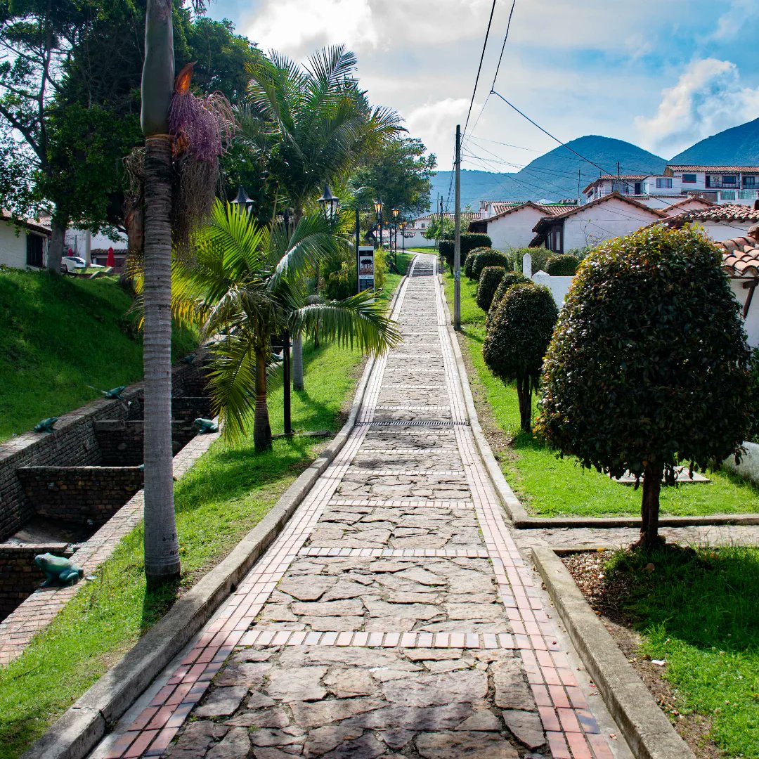 Davidvasco20's tweet photo. Guatavita ⚡
.
.
.
.
.
.
#guatavita #cundinamarca #colombia #eldrorado #tow #city #pueblo #travelvideo https://t.co/hCYvRPmGlP