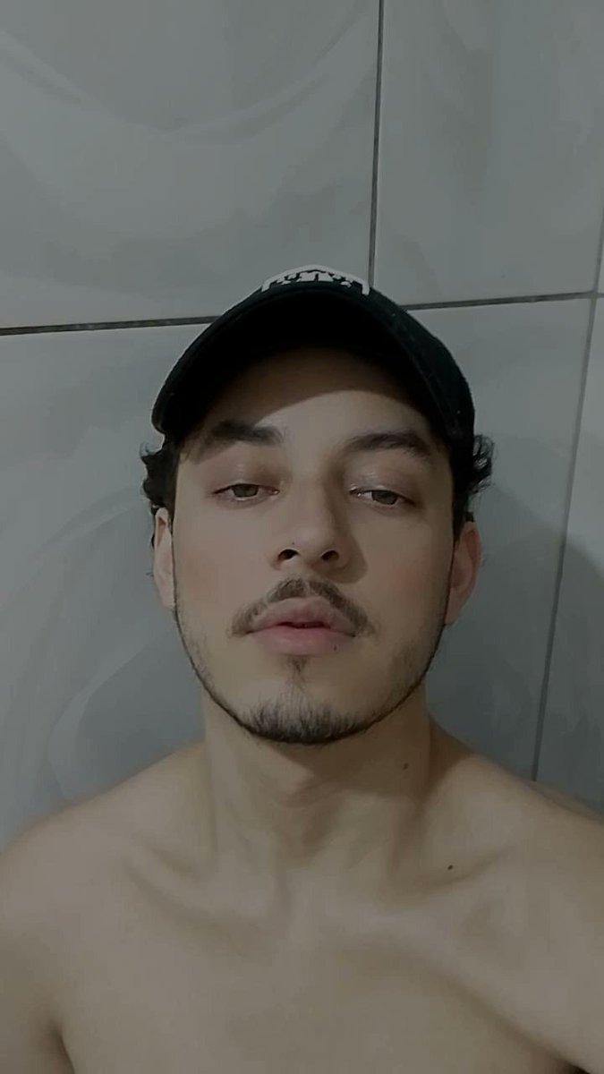 Pedrogouveia22's tweet image. namoraria esse?