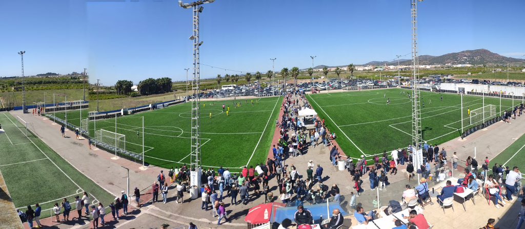 BeachValen55027's tweet photo. 🏟️𝓔𝓵 𝓟𝓵𝓪𝓷𝓽𝓮𝓻 (Sede Principal) en Puzol-Valencia 🎯 de la Valencia Beach ⚽️
⚽️4 ᴄᴀᴍᴘᴏs ᴅᴇ ғ8
⚽️1 ᴄᴀᴍᴘᴏ ᴅᴇ ғ11
🏊♂️ᴘɪsᴄɪɴᴀ
🅿️ᴘᴀʀᴋɪɴɢ
🔝ᴀᴍʙɪᴇɴᴛᴀᴢᴏ
#valenciabeach #elplanter #torneojunio #tournament #soccer #futbol #futbolvalencia https://t.co/uaBgIvBeKg