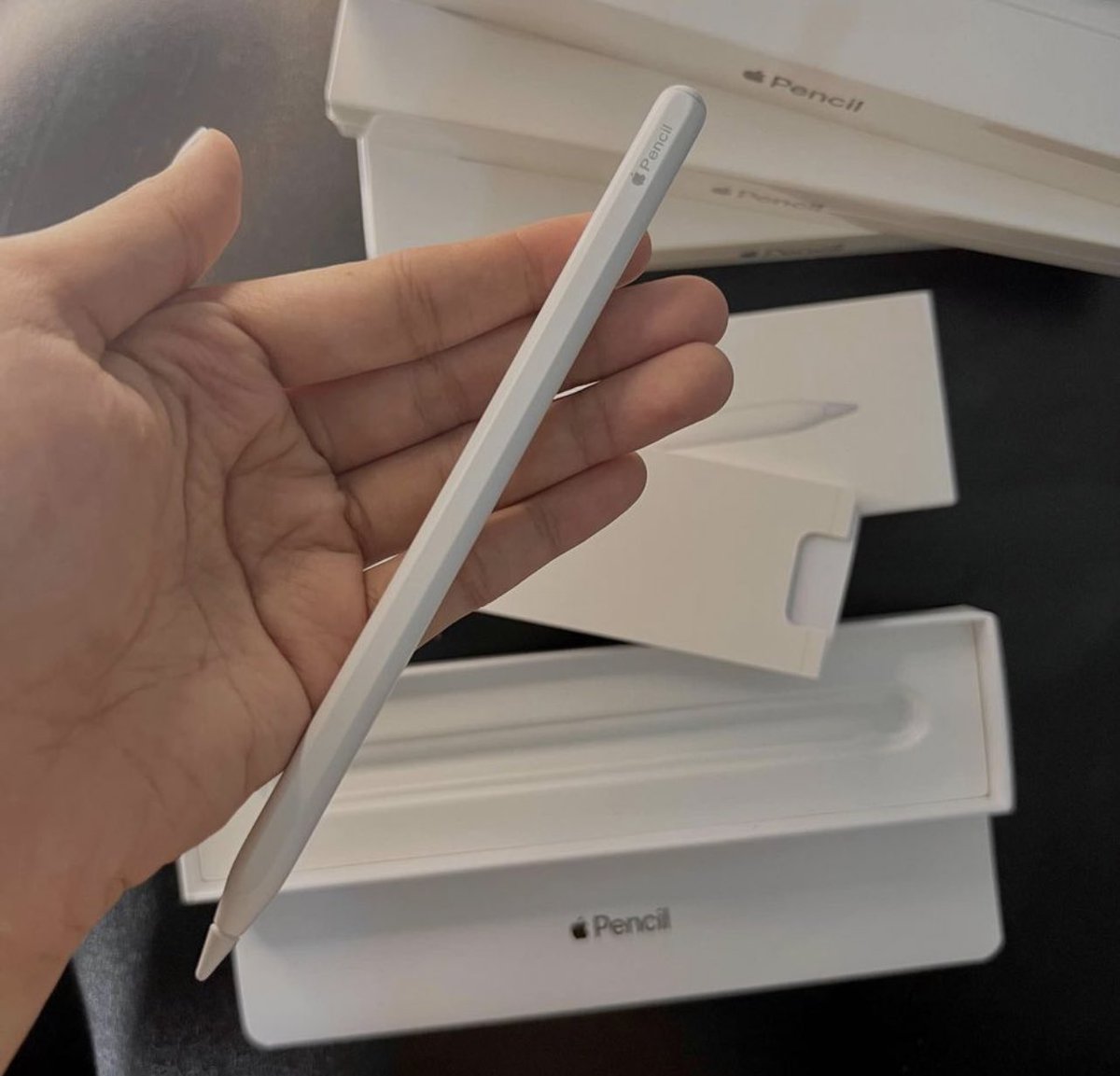 podtechph's tweet image. Happy 2024 ✨ Here's our new updated price list‼️ more affordable and discounted price 🤍

Airpods 2 (800php)
Airpods Pro (1,200php)
Airpods Gen 3 (1,300php)
Airpods Pro 2 (1,500php)
Apple Watch Series 9 (1,999php)
Apple Pencil 2nd gen (1,500php)

✔️all items are sealed
💌 dm us