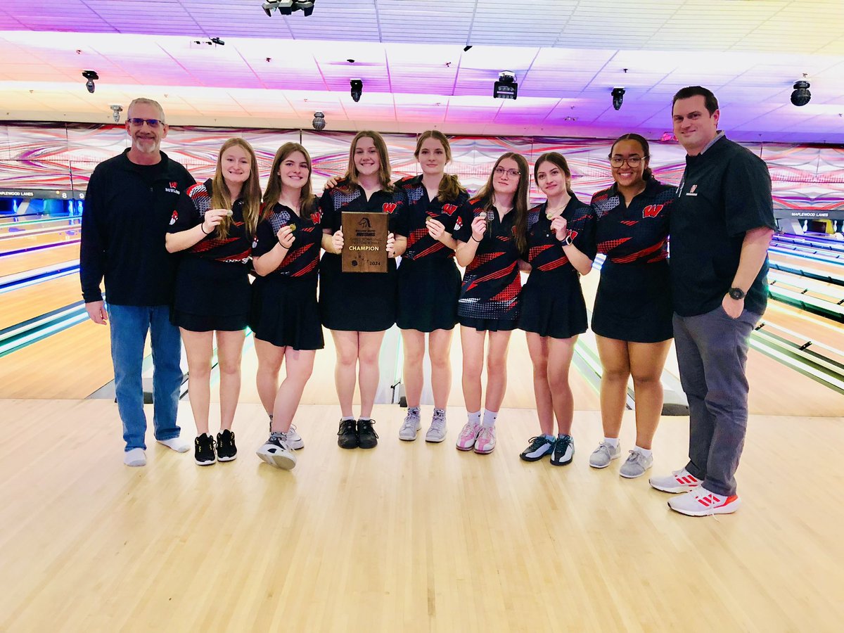 BowlingWestside's tweet photo. 🚨Huge shoutout to your 2024 Mustang Holiday Invitational Girls Champions! Great job to our Warrior women who had a big day on the lanes. We are so proud of you! 🎳 #bowlside @WestsideHigh66 @Westside66 @MaplewoodOmaha https://t.co/goibLYHLnx