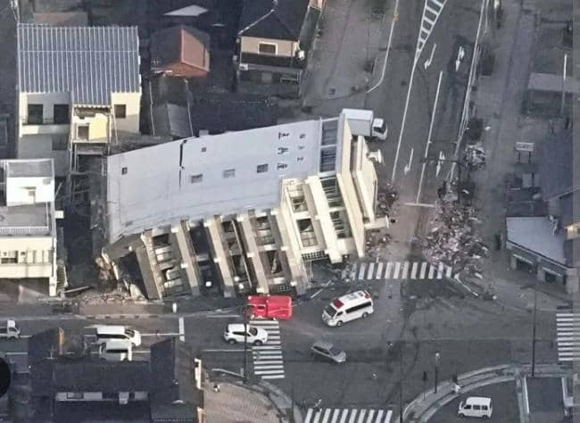 We can't find enough to do for you except for our prayers.
We hope authorities will try to save those in trouble and offer them help.
<a href="/japaninrwanda/">Embassy of Japan in Rwanda🇯🇵🇷🇼</a> @rwandaembassyinjapan
@Rusingizandekw6 @Ericjeans27 <a href="/UrsuHuye/">URSU Huye Campus</a> <a href="/aarjapan/">AAR Japan［難民を助ける会］</a>