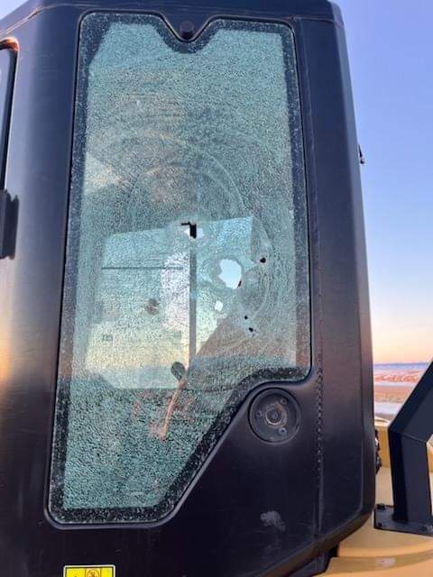 johnnywilss's tweet photo. I will never understand why some people think it's ok to do shit like this. https://t.co/flCwxpvyjY