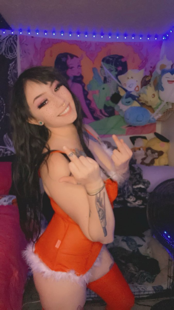 lewd_bunbun's tweet photo. Who’s my biggest fan?🤭 #lingerie #happyholidays #contentcreator #onlyfans #fansly #egril #pokemon #pokeslut #anime18 #weeb #waifu https://t.co/yRgVH5Ro8V