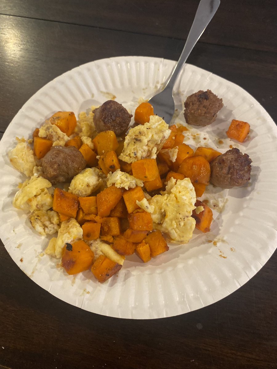 angeloplakakis's tweet photo. Eat smart, train hard, recover strong. 💪 https://t.co/cyZIrdAXIM