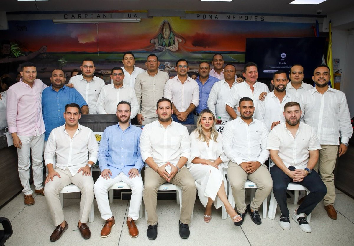 AlvaroCabrales5's tweet photo. Iniciamos el periodo 2024-2027 con la bendición de Dios y el compromiso de brindar + Oportunidades a los monterianos. 
Estoy emocionado por la labor que nos espera y trabajaremos incansablemente para fortalecer nuestra ciudad.
@concejomonteria https://t.co/i5d4Z3FTQd