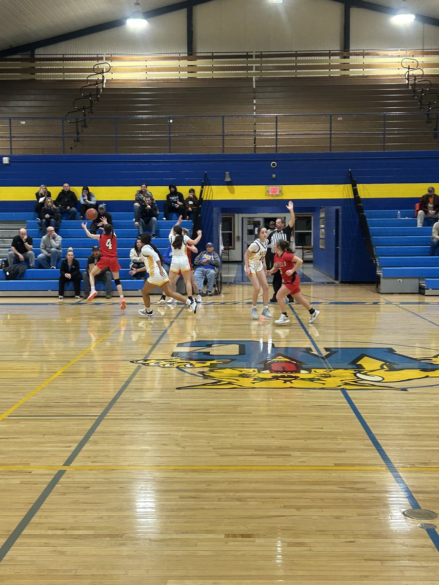 mrjakewallace's tweet photo. JV girls down 30-8 to Winfield heading into the final quarter in WC tonight #wildcatstrong https://t.co/wQ5MwBI4dW