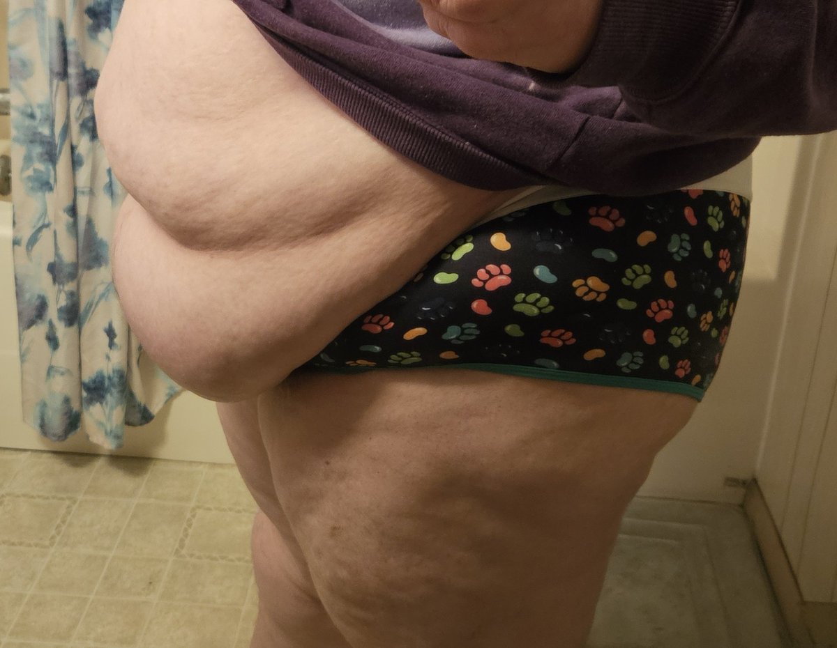 HoneyCowAD's tweet photo. #irlpics hell yeah these look and feel so good https://t.co/WnDwHD3qzl