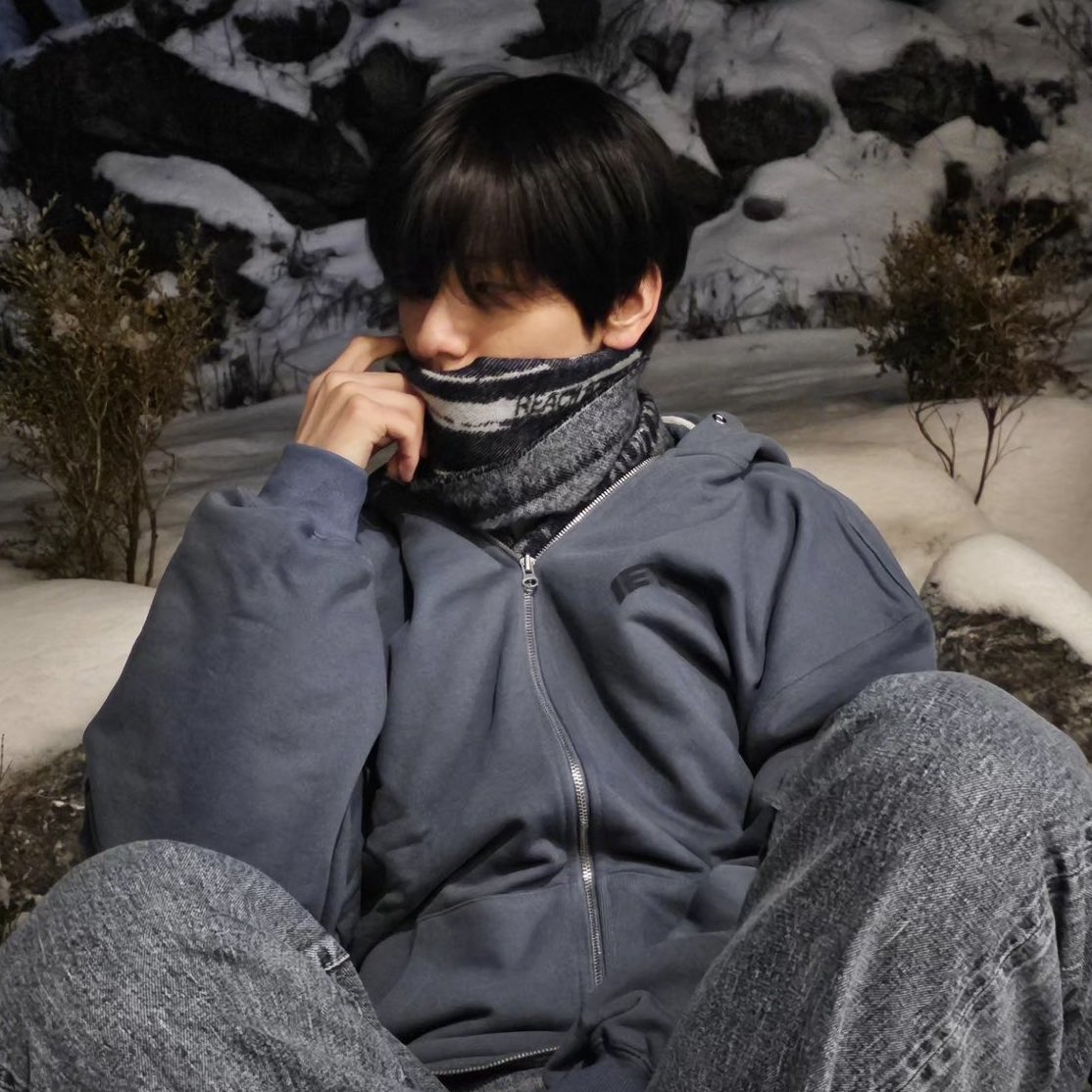 pagezoobin's tweet photo. First page of soobin in 2024✨️ https://t.co/tINmrZp2QW