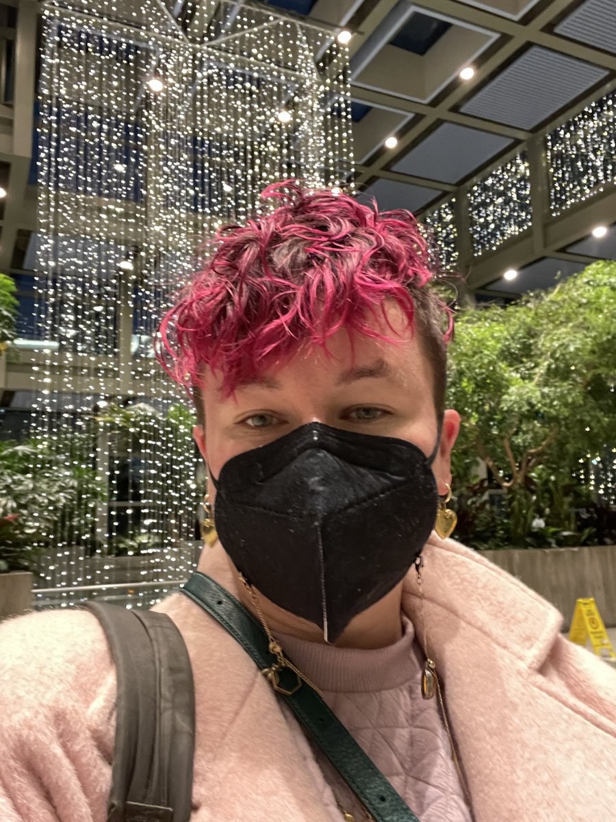 Want to find me? I’ve got pink hair! #SICB2024