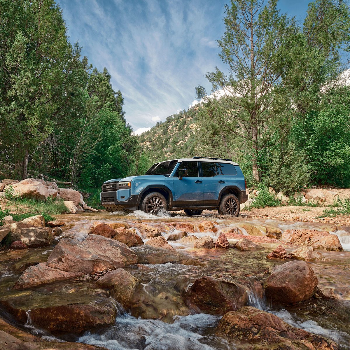 ToyotaMN's tweet photo. Land Cruiser 250 2.8L Diesel Turbo -  Монголд.
Үнэ: 220.4 сая төгрөг.

Албан ёсны дилерүүдээд захиалга авч эхэллээ.
⛩️Тоёота Таван Богд 
⛩️Тоёота Мөнххада 
⛩️Тоёота Топ Моторс https://t.co/TQK2caHRSF