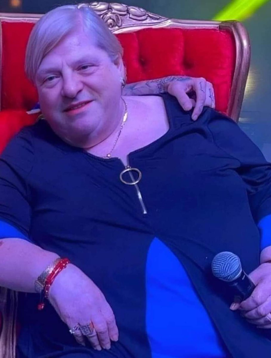 Psicólogo: La Paquita Herrera no existe.

La Paquita Herrera: Me estás oyendo, caón?