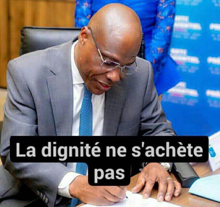 #RDC: Ses valeurs guideront les générations,est personne 🇨🇩 ne pourra décoller que si chaque congolais devenait comme lui. Honnête, intègre et intelligent. 
chaque homme devait faire ce travail sur soi, car ces valeurs existent avant .

HEROS VIVANT .<a href="/MartinFayulu/">Martin Fayulu</a>