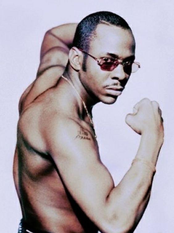 NE4lifersclub's tweet photo. Bobby Brown #BlackGirl #PureSoul #30Years #90sMusic #90sRnB #RnBClassic #RnB #bobbybrownstory #entertainment #AlgeeSmith #algeearmy #BET #MVT #VHI #blacktwitter https://t.co/T71K81VVEJ