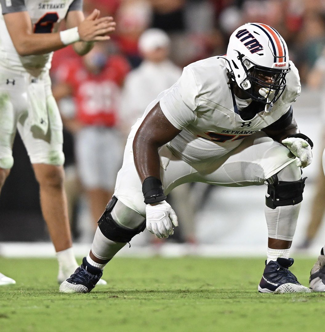 Mike Rittelmann (@mrittcgs) on Twitter photo 🚨Coming to 🛬 📍Fort Worth🚨
📨 Invite accepted for the 2024 <a href="/CGSAllStar/">The College Gridiron Showcase</a>
✅ OL @thelamarali of <a href="/UTM_FOOTBALL/">UT Martin Football</a>
✅ 1st Team All-<a href="/OVCSports/">Ohio Valley Conference</a>
#CGS2024 🚨Coming to 🛬 📍Fort Worth🚨
📨 Invite accepted for the 2024 <a href="/CGSAllStar/">The College Gridiron Showcase</a>
✅ OL @thelamarali of <a href="/UTM_FOOTBALL/">UT Martin Football</a>
✅ 1st Team All-<a href="/OVCSports/">Ohio Valley Conference</a>
#CGS2024