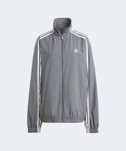 wtloverclub's tweet photo. 240103 공항 입국 #윈터 상의 옷 정보 👕

ADIDAS / ADILENIUM 오버사이즈 트랙탑 - 그레이 (IV9338) https://t.co/bQpynOqKGo