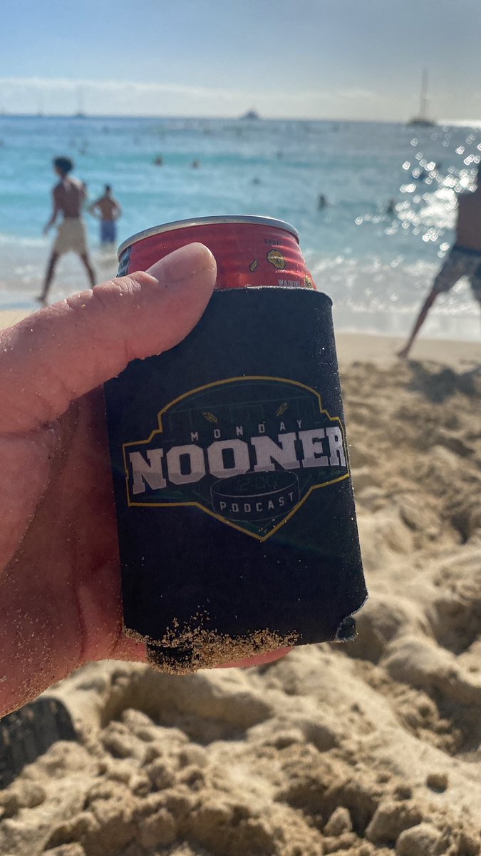 luckylinford's tweet photo. It’s been awhile since Layover Linford checked in #honolulu #fourtyeighthours @MondayNooner https://t.co/1ES0w21vAR