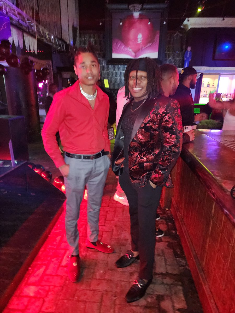 DJKuRx's tweet image. This man, @Lucky97901913  works. More blessings to you in 2024. #followhim