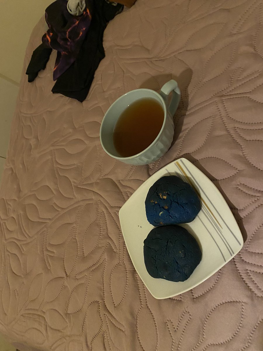 book_night__'s tweet photo. Me propuse comer comida azul cada ves que voy a ver los nuevos episodios de Percy Jakson:
Así que, aquí voy
#PercyJackson #PercyJacksonAndTheOlympians https://t.co/MK5xHGMpMu