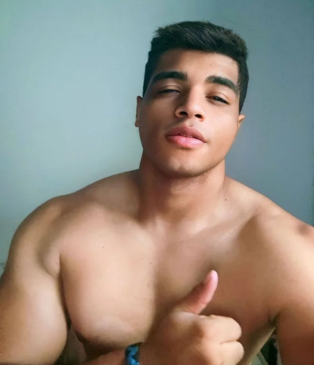 anomynus05's tweet photo. @Morena_Tatuadaa Estou Aki esperando vc me responder na dm pra gente combinar de se encontrar https://t.co/fC726FqNsx