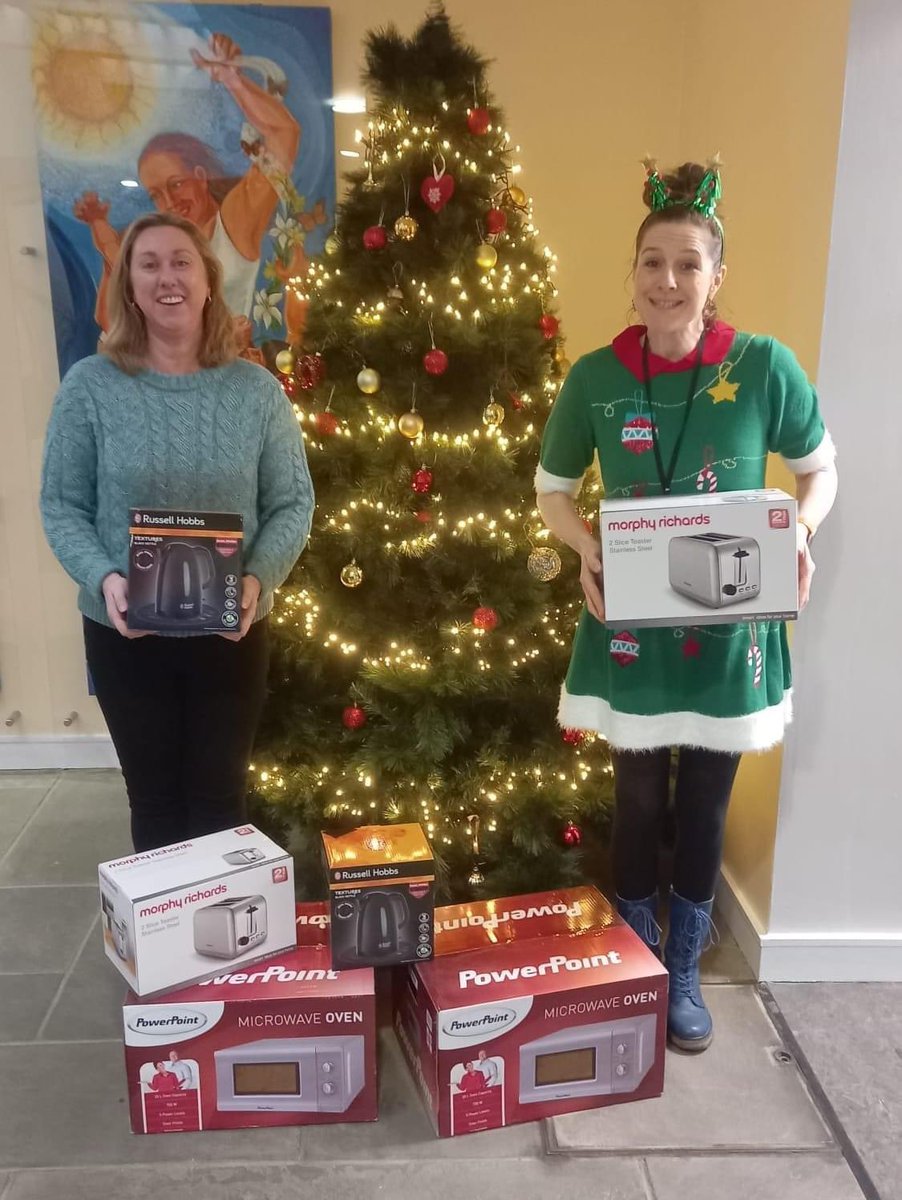 letsfundit_ie's tweet photo. ✅ Donation Completed 

🧩 | Your donations have supported ADAPT Domestic Abuse Services | 🫂 

❤ With your help, Let's Fund It have donated a range of appliances that will be used to stock the self-contained apartments at @adaptdomestica1 

🌐 Donate 👉 https://t.co/TmAiyE5SOR https://t.co/Utv6tzoPug