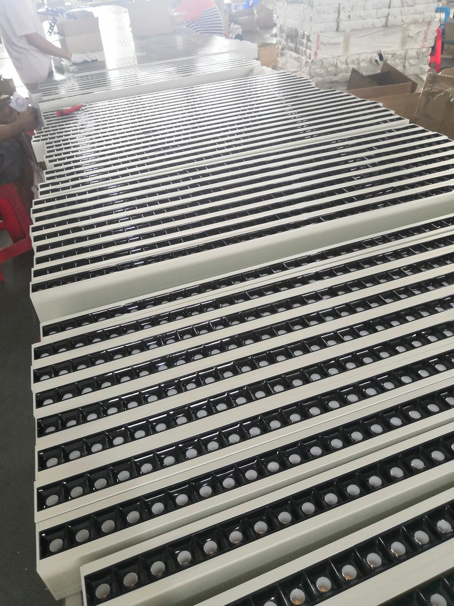 auge_led's tweet image. #LEDLinearLight