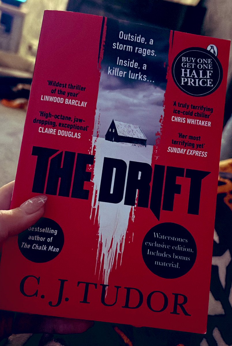 It’s 1.37am and I’ve just finished this 🥴
@cjtudor this was brilliant 🤩 
Different to anything else I’ve read but a must read for fans of #thrillerfiction 
I gasped in shock when it all came together 😱 So cleverly written with an explosive ending…I loved it!
#BookTwitter