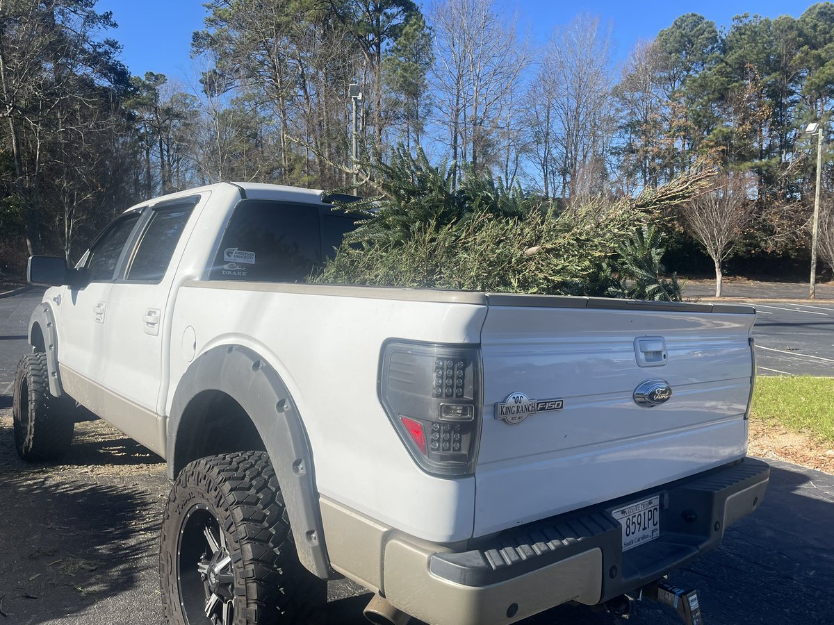 Connor Clamp tweet media