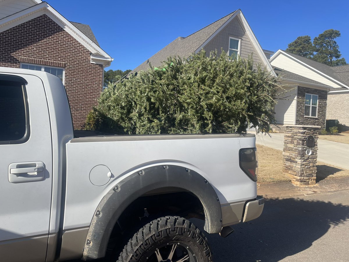 Connor Clamp tweet media