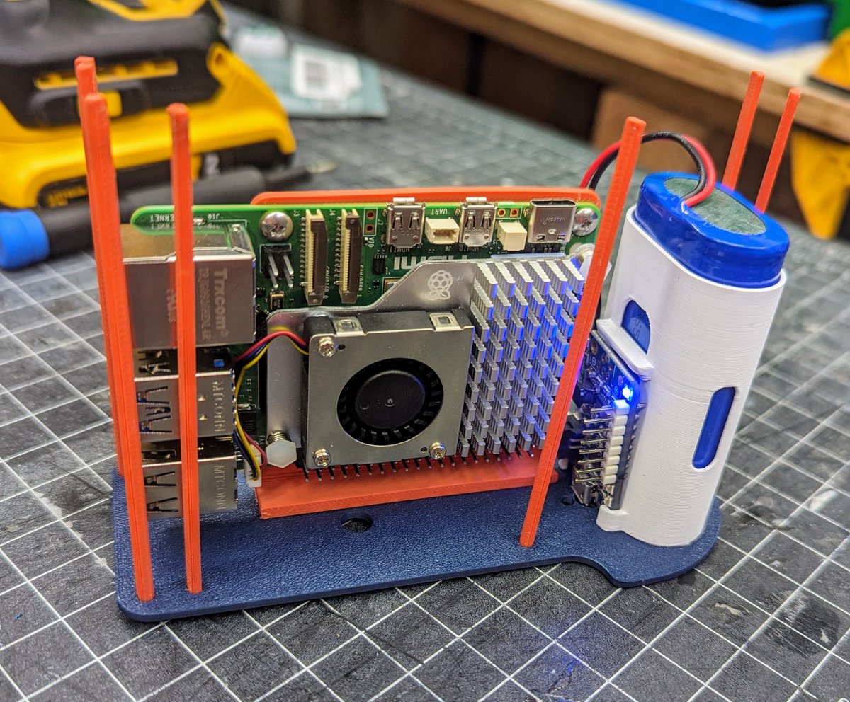 dfrobotcn's tweet image. 📸Dive into the world of DIY with My Dang Camera - an open vlogger's camera shell by Trevor Flowers. Hack, tweak, and create your perfect camera setup! 🛠️ 
🤖gao.ee/aeif5
#OpenSource #Vlogging #CameraHack
