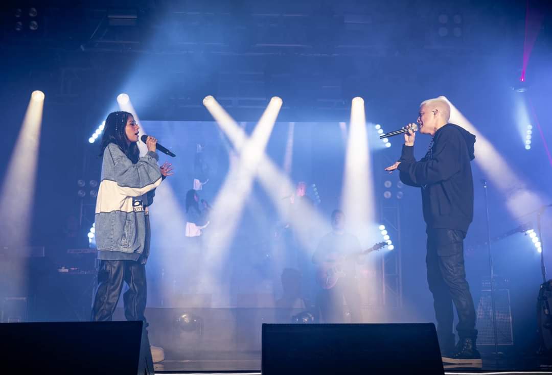 BambooGlobal's tweet photo. Bamboo and Gigi De Lana
NYE Countdown at Royce Hotel and Casino
#Bamboo
#OnlyAtRoyce
πΈ Gigi De Lana https://t.co/Dwgigeo0ZM