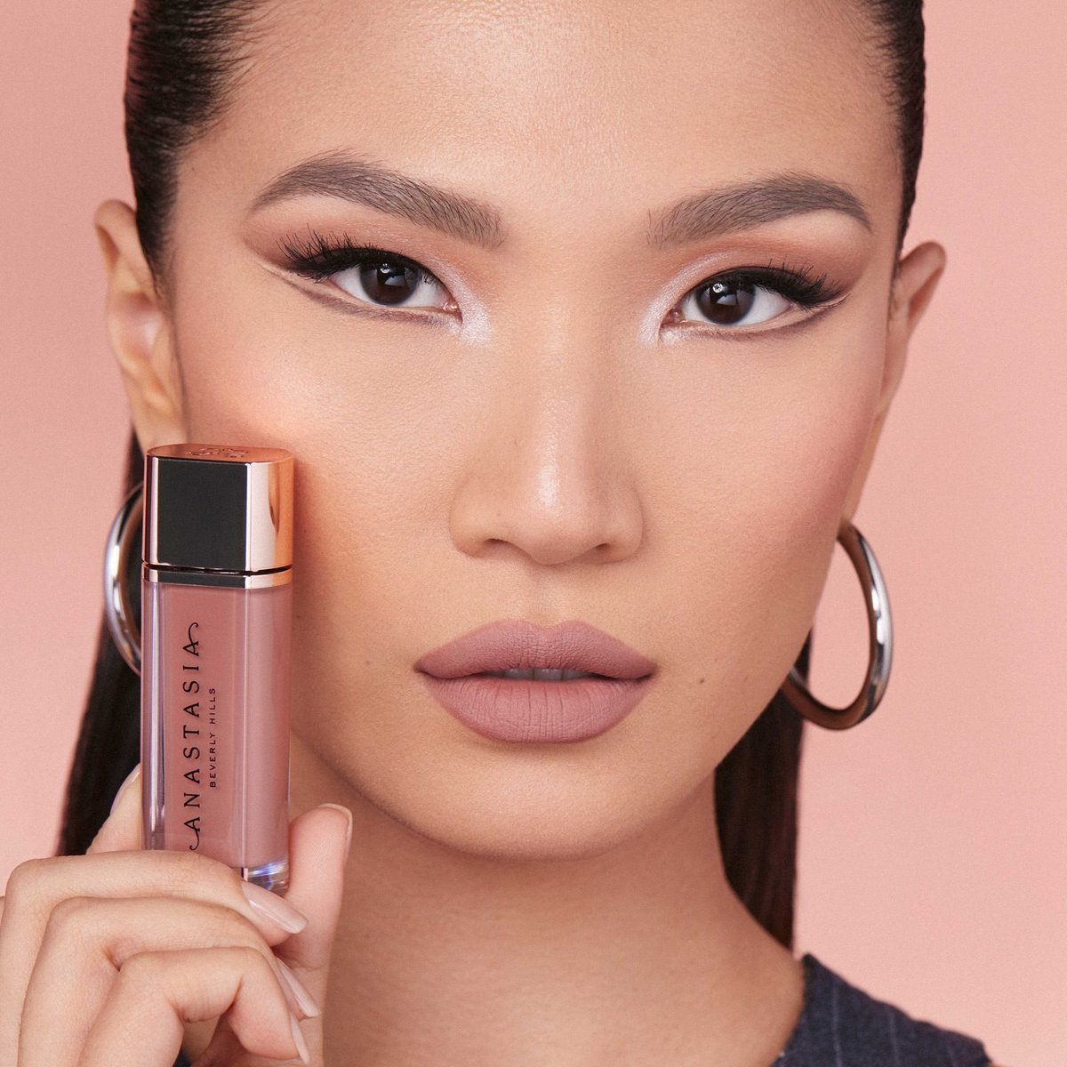 What’s your go-to 👄 nude shade?

#abhlipvelvet #anastasiabeverlyhills