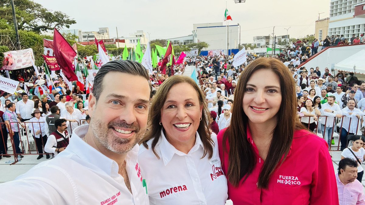TatoVegaYu's tweet photo. Hoy, junto con mi coordinadora nacional @maiellagomezmg, acompañamos al arranque de precampaña a nuestra precandidata única a la gubernatura de Veracruz, la Ing. @rocionahle, fue en Coatzacoalcos.
En #FxMVer creemos en las mujeres, confiamos en ellas y estamos convencidos que son quienes deben tomar las riendas del país y de #Veracruz.
#FuerzaNAHLE
#FxMVer
#TatoVaconNahle
¡Lo nuevo viene con #FUERZA!
